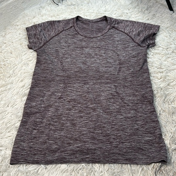 Lululemon Run: Swiftly Tech Short Sleeve Crew Space Dye Heathered Bordeaux Drama - Picture 1 of 4